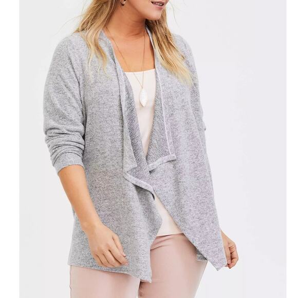 Torrid Plus Size 5 (5X) Gray Super Soft‎ Plush Open Drape Front Hacci Cardigan - Picture 2 of 3